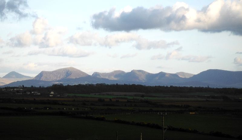  Mynydd Mawr and the Nantlle ridge 