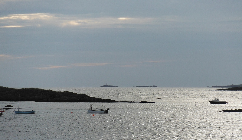  looking across to Ynysoedd Gwylanod 