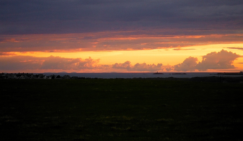  Ynysoedd Gwylanod and the Wicklow mountains 