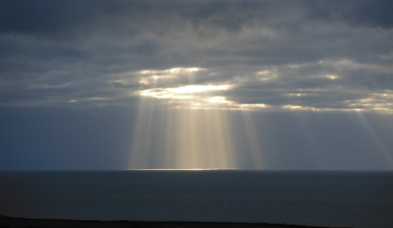  shafts of sun light 