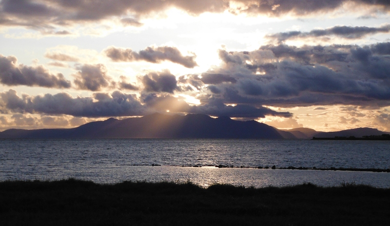  good lighting over Arran 