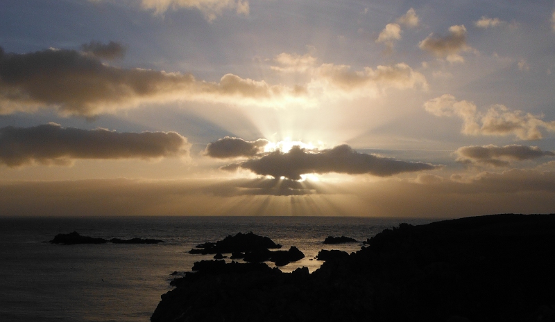  a lighting effect over Penrhyn Mawr 