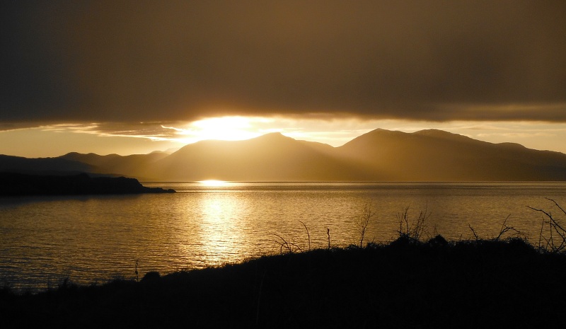  the lighting out over Mull 