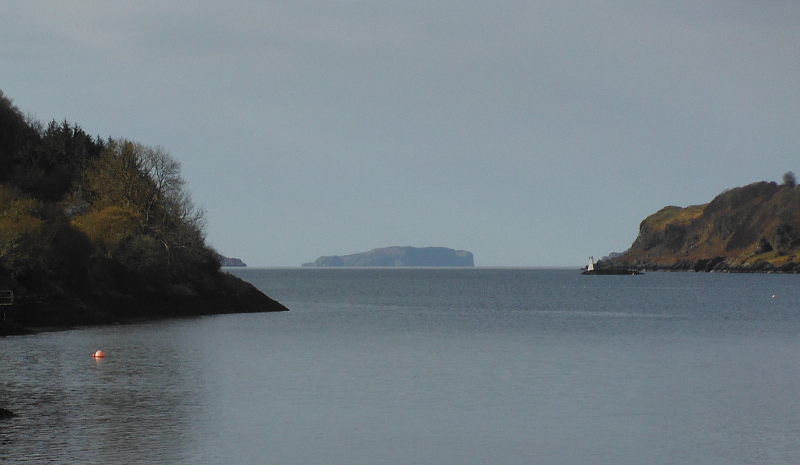  Looking away down to the Garvellachs 