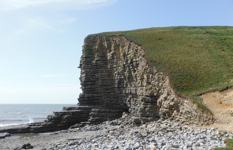  looking up at Nash Point 