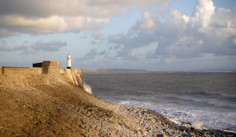  looking along the pier 