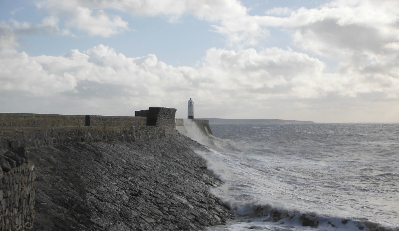  looking along the pier 