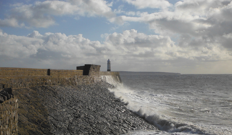  looking along the pier 